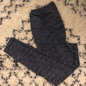 Brand new Old Navy Active Over Belly Legging